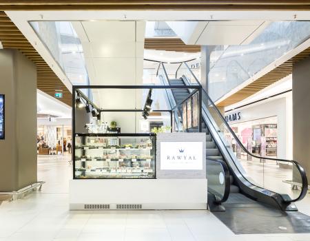 Amenajare stand Rawyal Mall Vitan